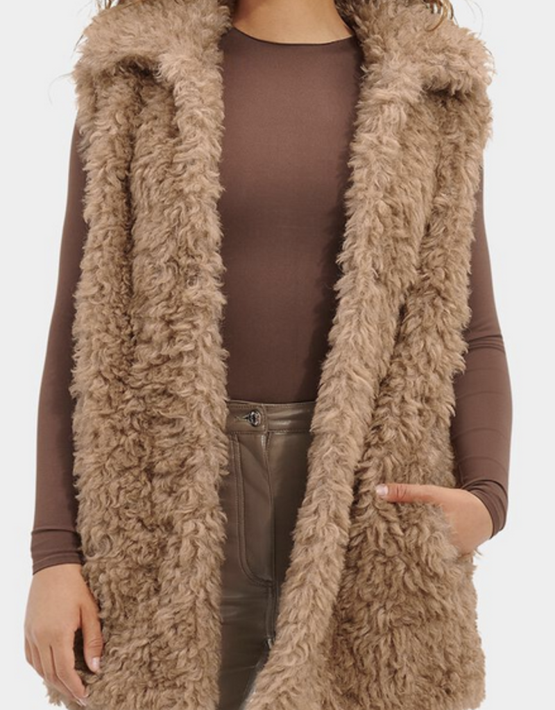 Tammie Faux Fur Vest - Venture Quality 