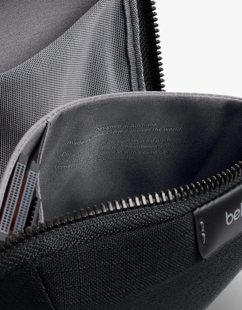 Bellroy Tech Kit Compact Black