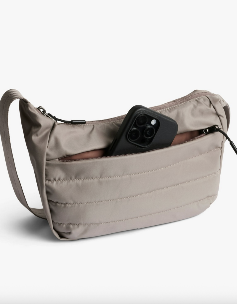 Bellroy Laneway Crescent Bag 2.5L Fawn
