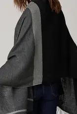 Pacas Pacas Shawl Black Color Block