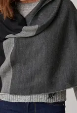 Pacas Shawl Black Color Block