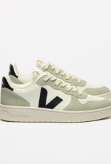 Veja V-10 Leather