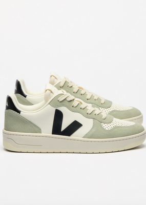Veja V-10 Leather