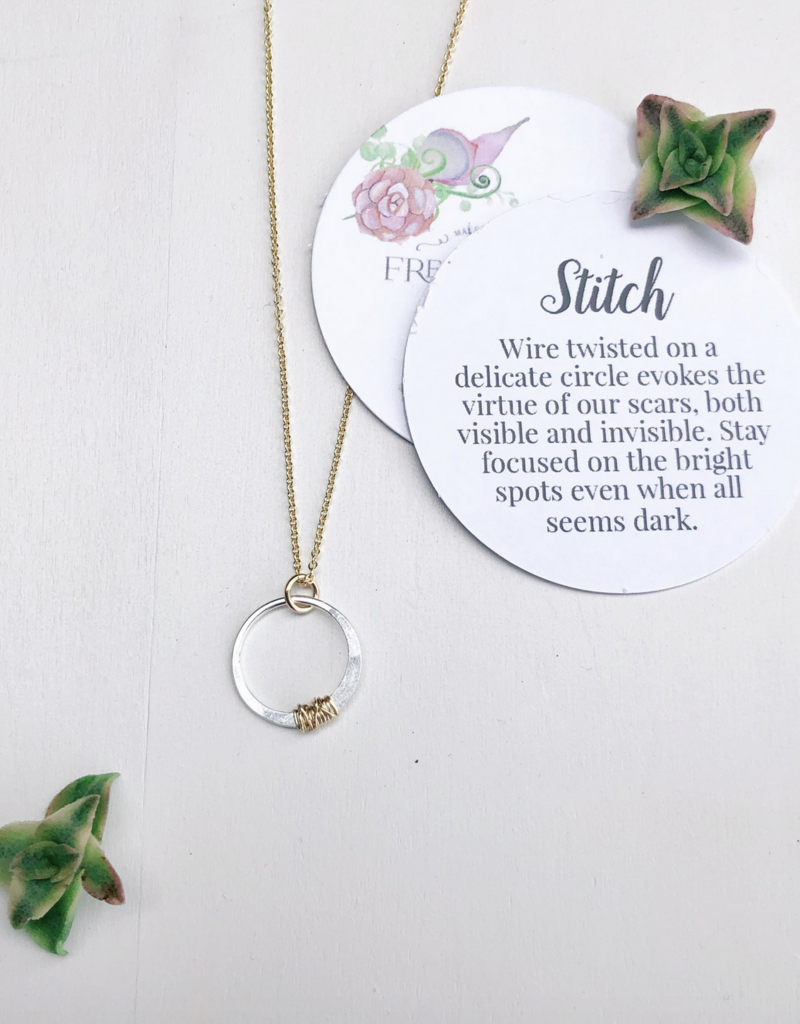 Freshie & Zero 18" Sparky Stitch Necklace GF