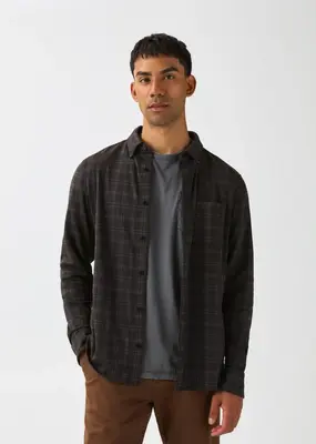 Duer Performance Flannel Lite One-Pocket Shirt
