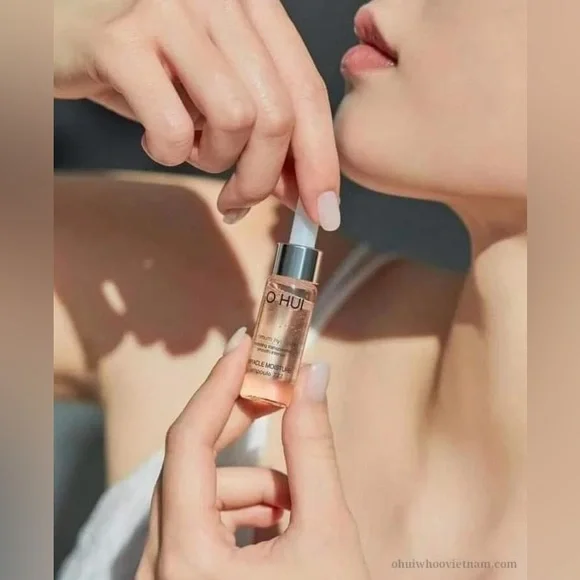 OHUI OH MIRACLE MOISTURE AMPOULE 777 (7MLx7 EA) - 50707560 - TINH CHẤT SIÊU DƯỠNG ẨM OHUI - LIỆU TRÌNH CHĂM SÓC DA 7 TUẦN
