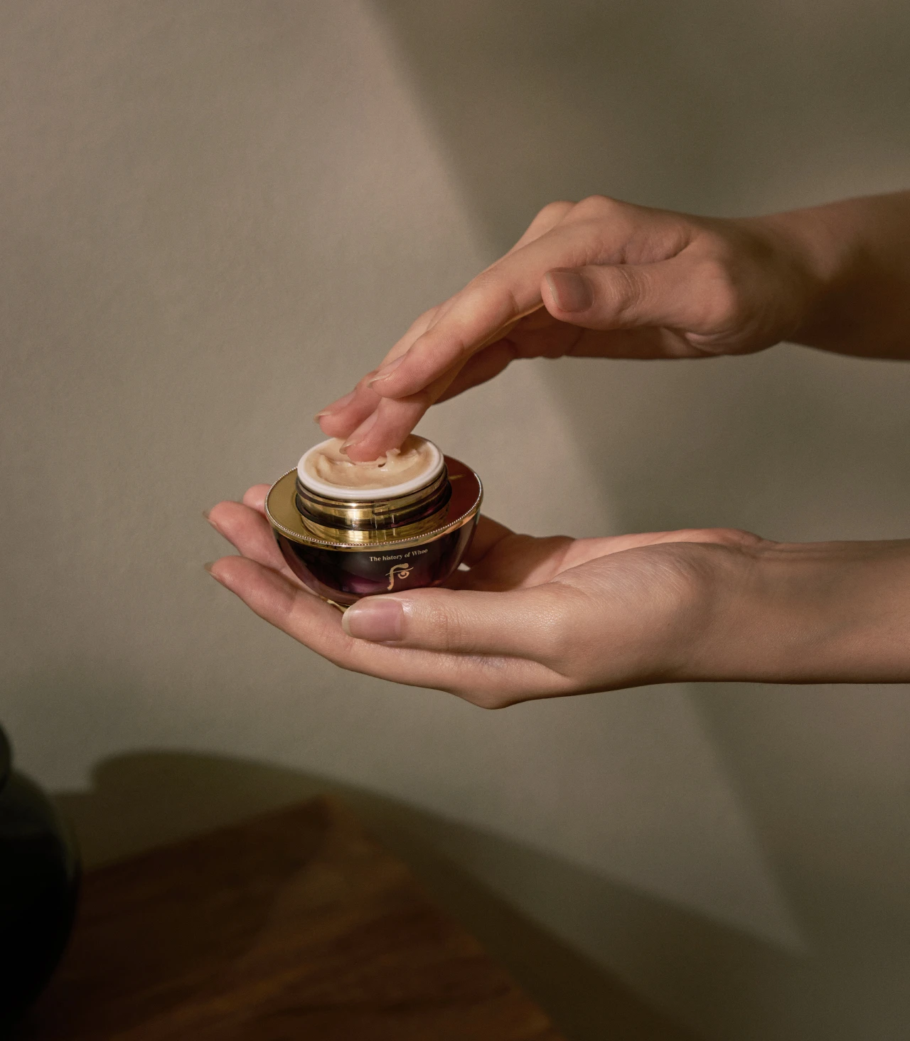 THE HISTORY OF WHOO WH HWANYU EYE CREAM SPECIAL SET 25ML - 51106600 -- KEM MẮT HOÀN LƯU CAO
