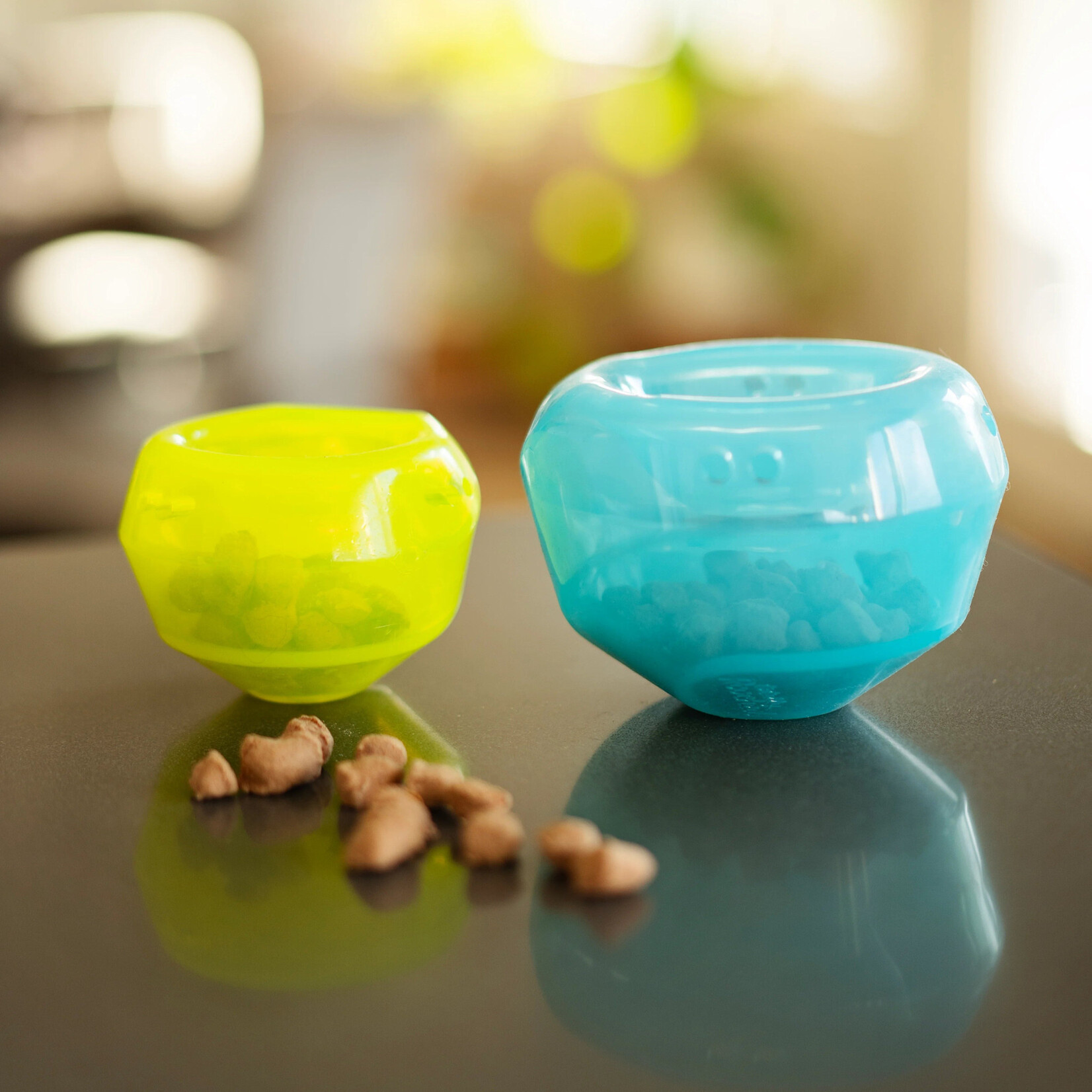 Totally Pooched - Stuff'n Wobble Ball - 3" - Green