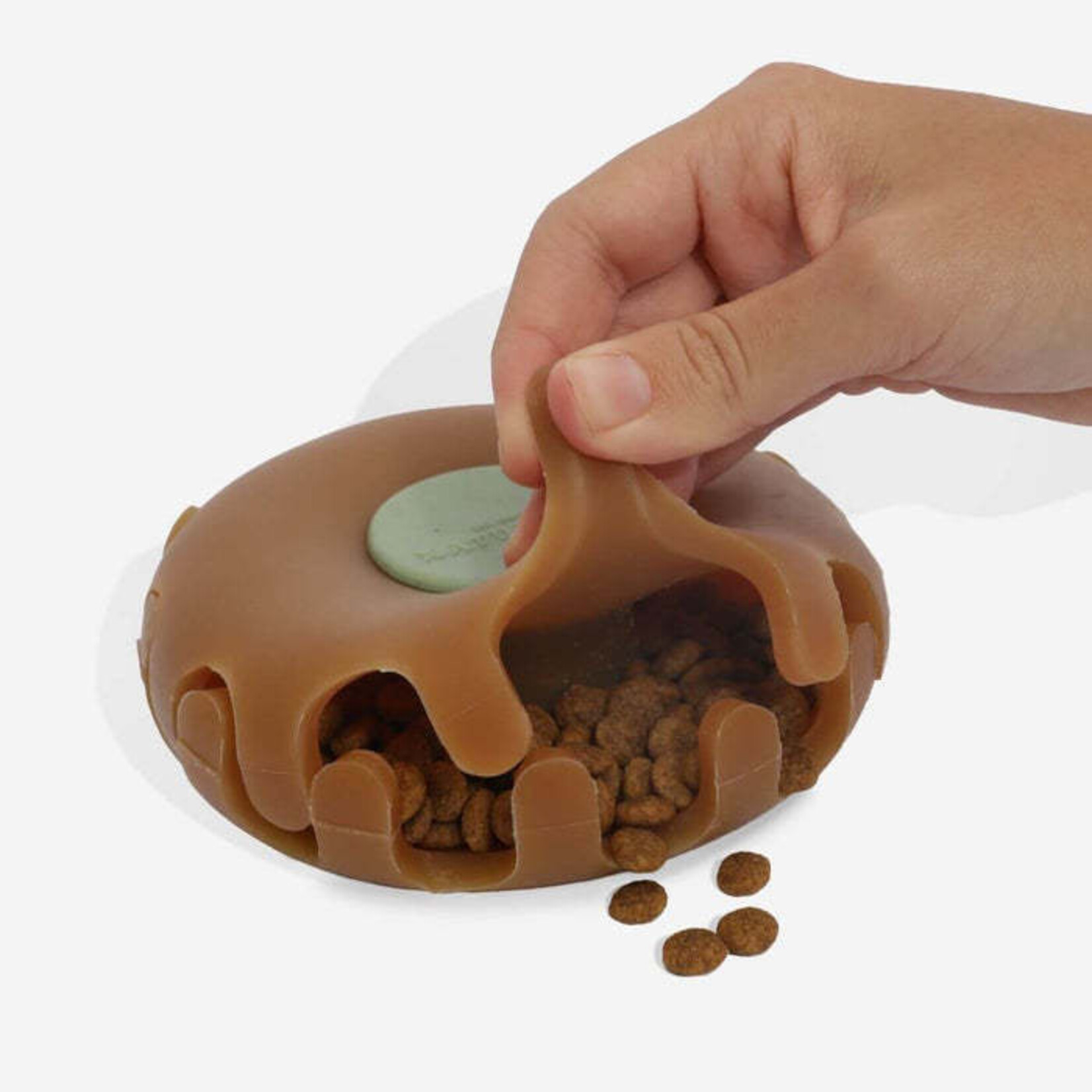 ZeeDog zee.dog - Naturals - Interactive Treat Dispenser Toy