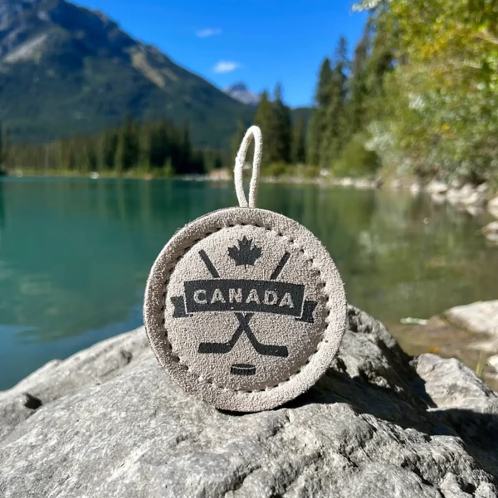 The Doghouse - Leather & Wool - Canada Puck
