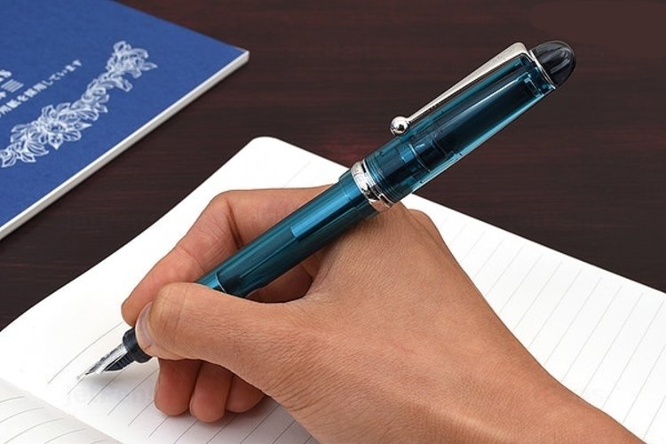 Pilot Custom 74 Teal medium