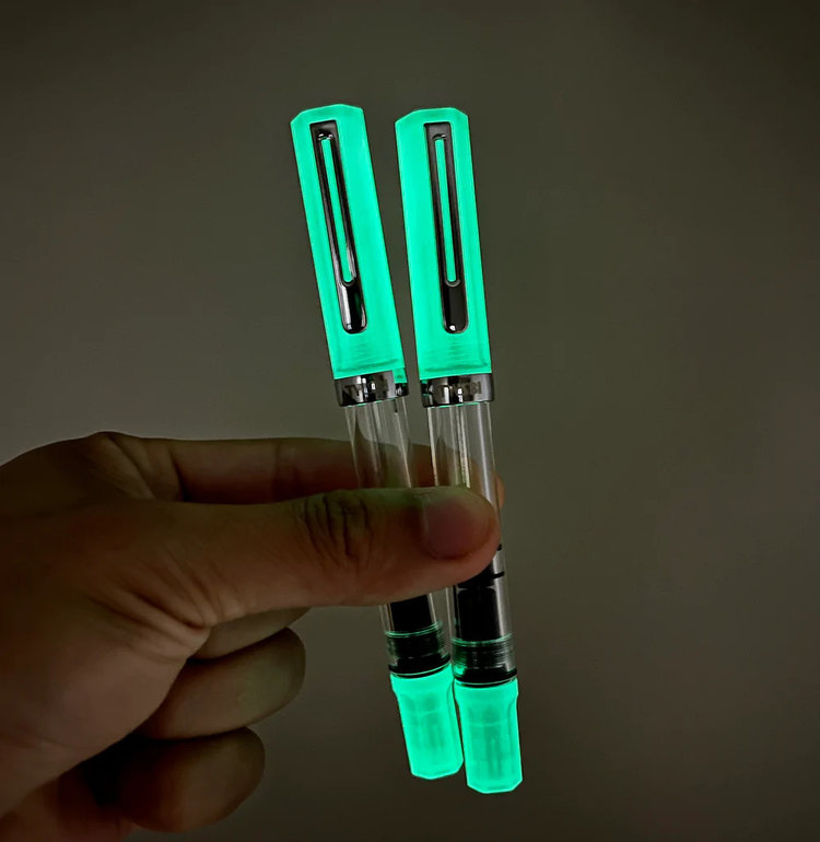 TWSBI ECO Glow-in-the-Dark Fountain Pen - Green