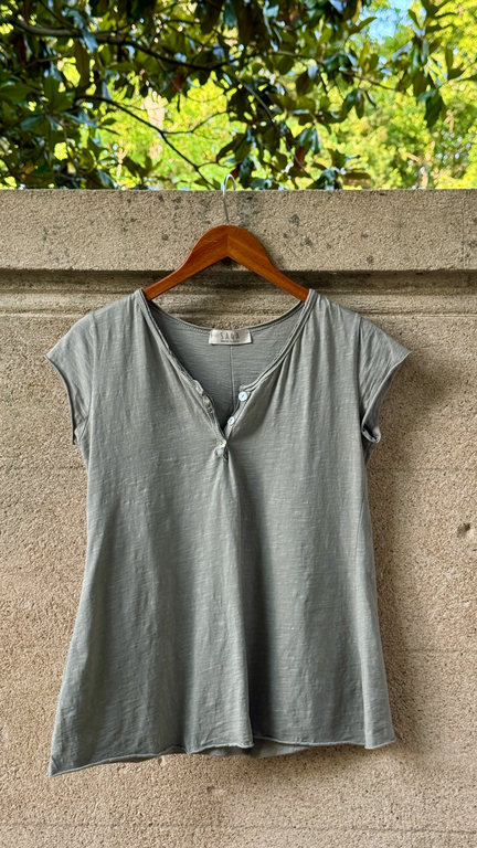 Saga Cap Sleeve Henley