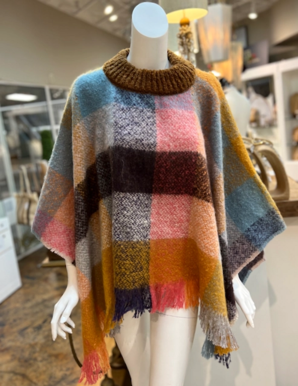 Pretty Persuasions Group INC Dancing Sky Poncho