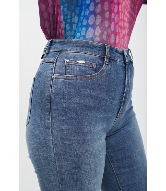 FDJ Suzanne Slim Straight Leg