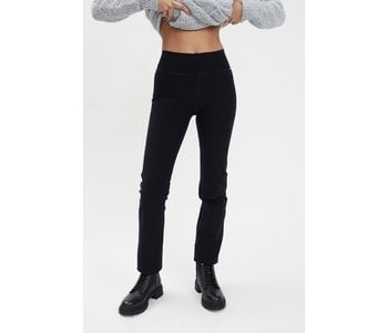 FDJ SPORTY STRAIGHT LEG JEGGING IN BLACK