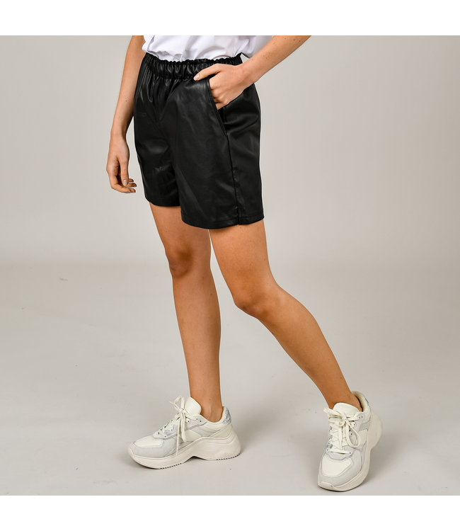 RD Style SHILO VEGAN LEATHER SHORT BLACK