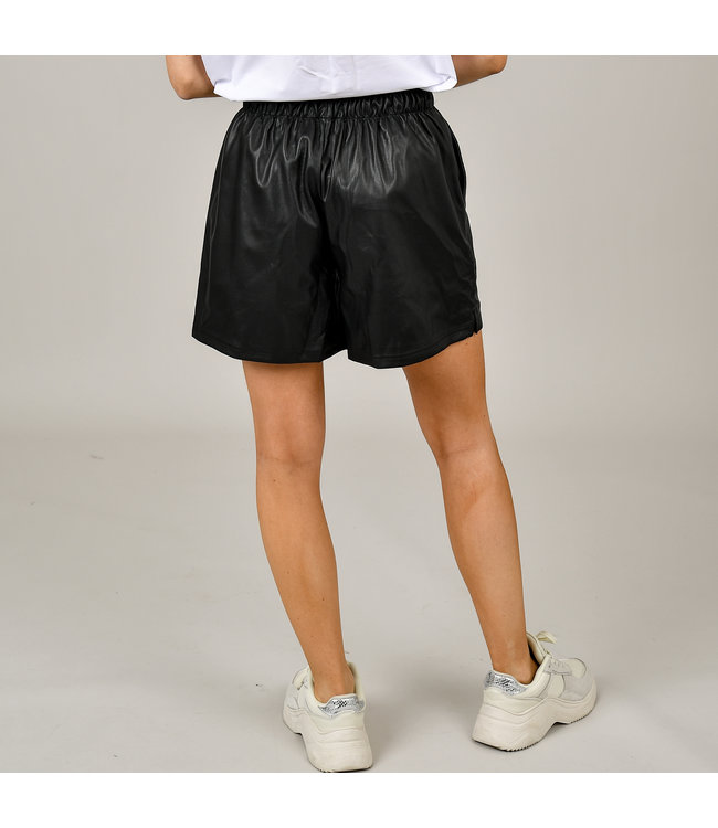 RD Style SHILO VEGAN LEATHER SHORT BLACK