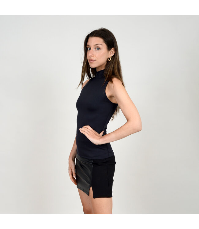 RD STYLE MIKA MOCK SLEEVELESS TANK