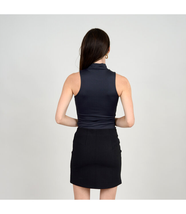 RD STYLE MIKA MOCK SLEEVELESS TANK