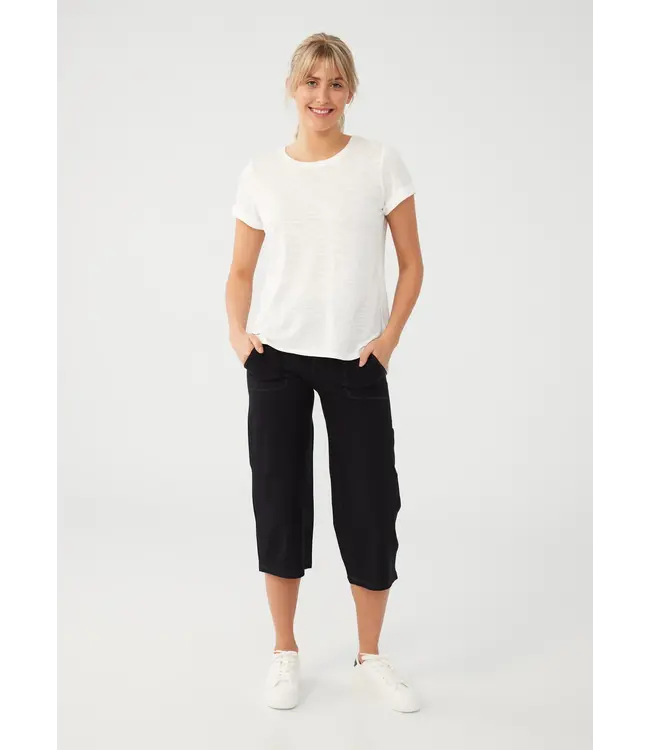 FDJ  Straight Leg Capri With Pockets