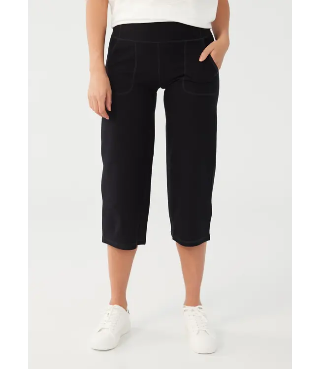 FDJ  Straight Leg Capri With Pockets