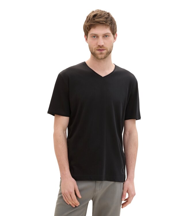 TOM TAILOR Basic t-shirt with a V-neckline