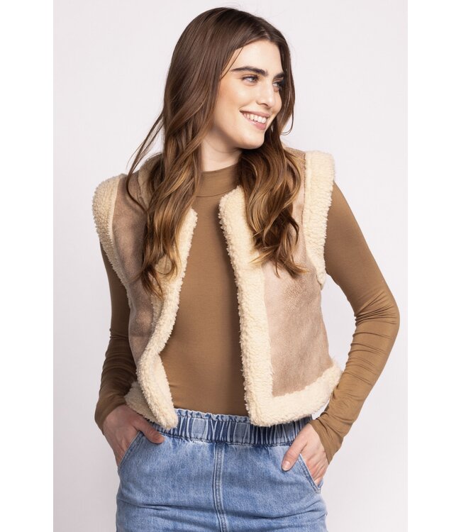トップス Vandmary Rejina vest set beige andmary on X: 