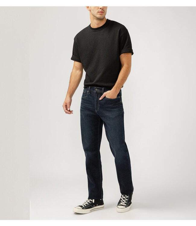SILVER JEANS Eddie Classic Athletic Fit Tapered Leg Jeans