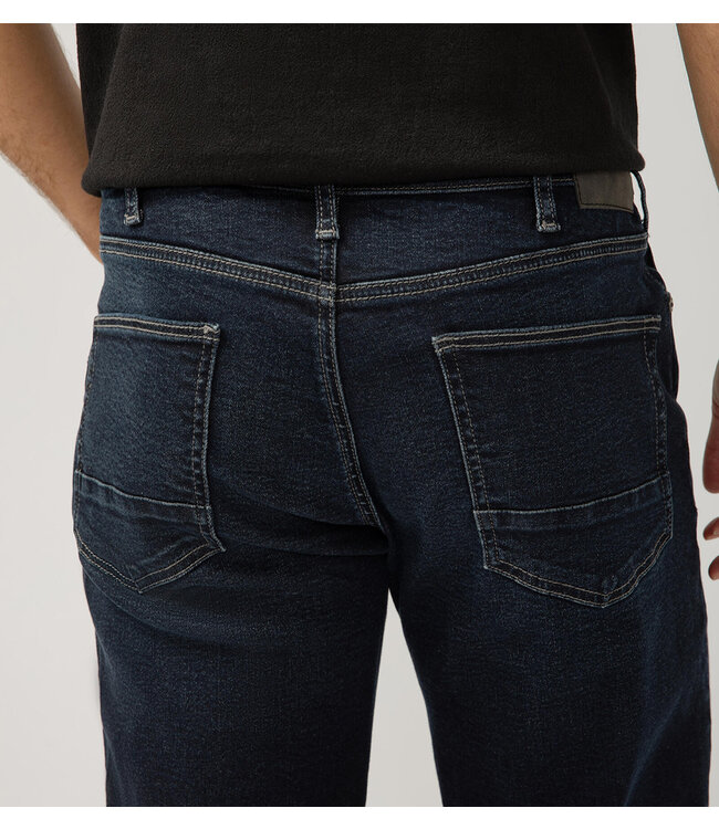 SILVER JEANS Eddie Classic Athletic Fit Tapered Leg Jeans