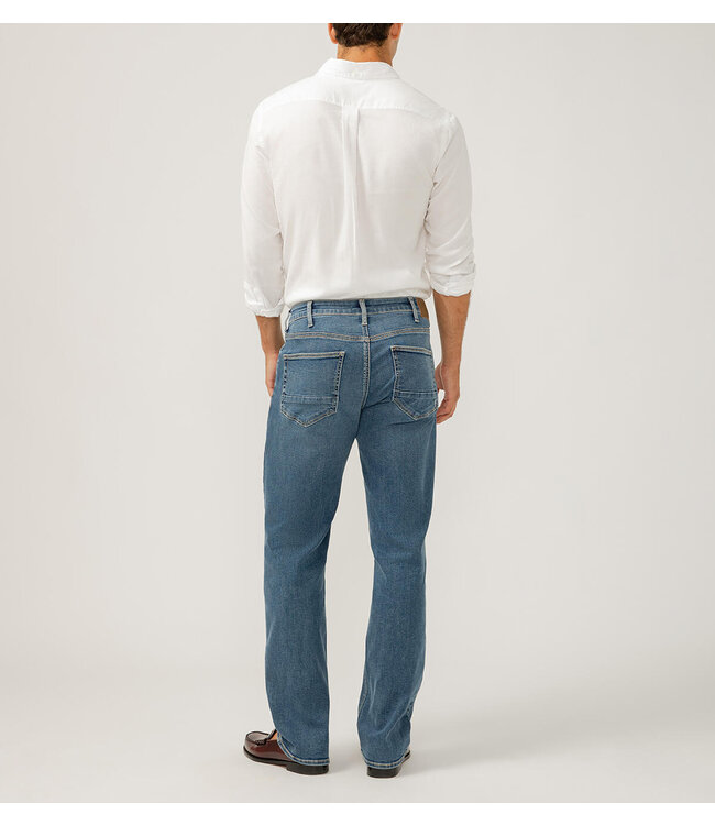 SILVER Grayson Classic Fit Straight Leg Jeans