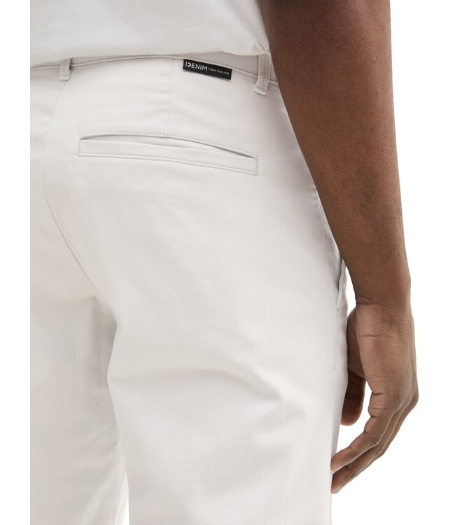 Regular fit chino shorts