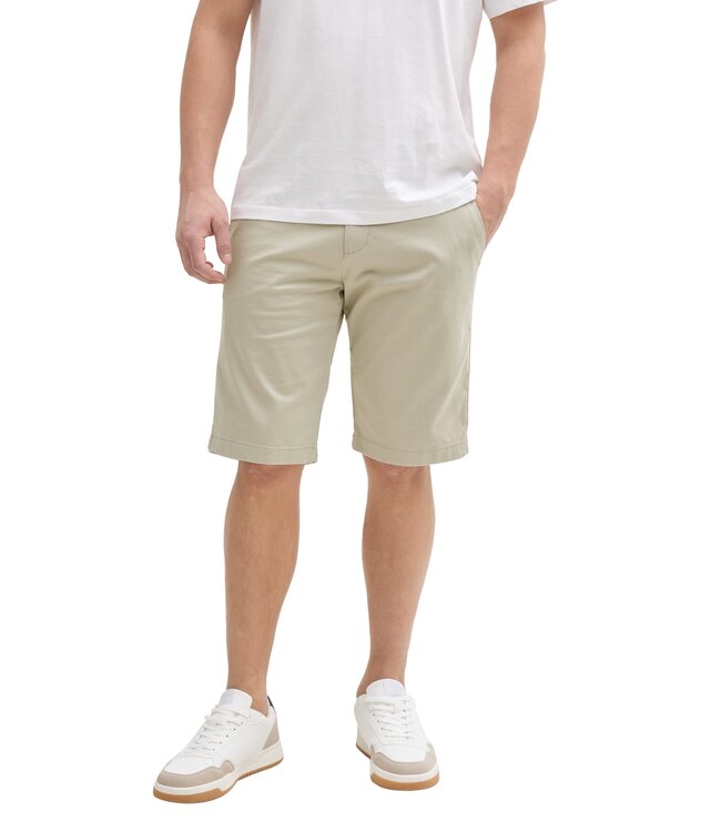 Regular fit chino shorts