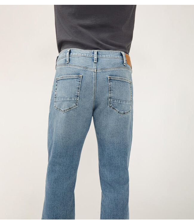 SILVER JEANS Machray Classic Fit Straight Leg