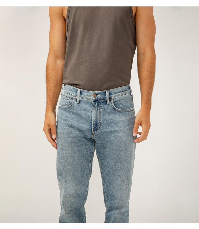 SILVER JEANS Eddie Classic Athletic Fit Tapered Leg Luxe Heritage Jeans