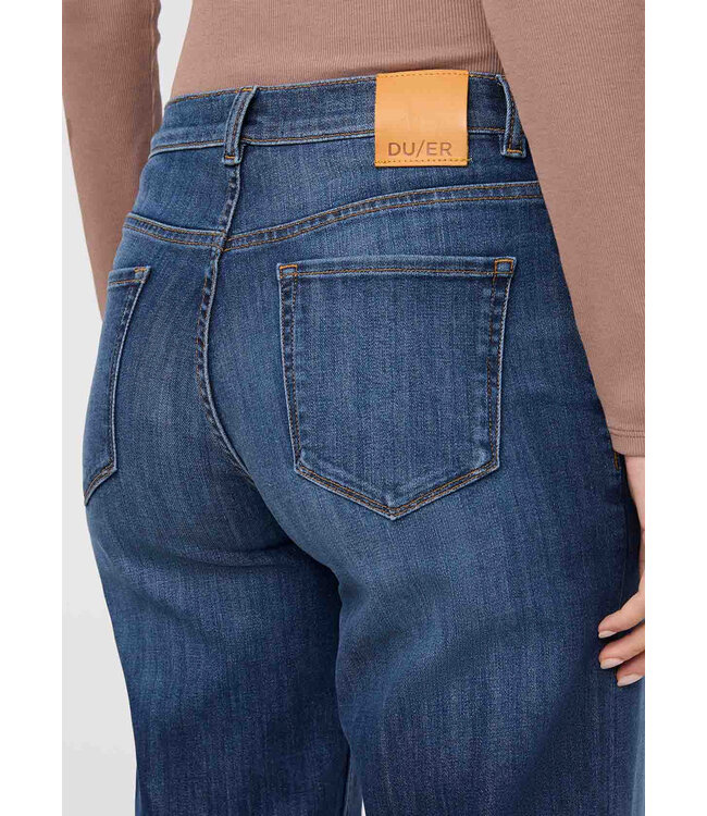 Performance Denim Mid Rise Straight - Blue Cascade