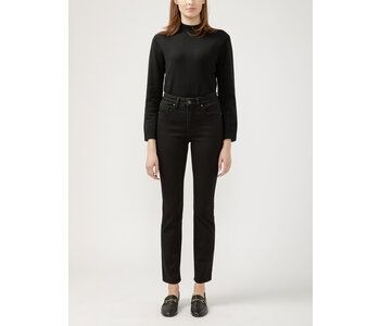 Silver Jeans  AVERY STRAIGHT HIGH RISE JEAN