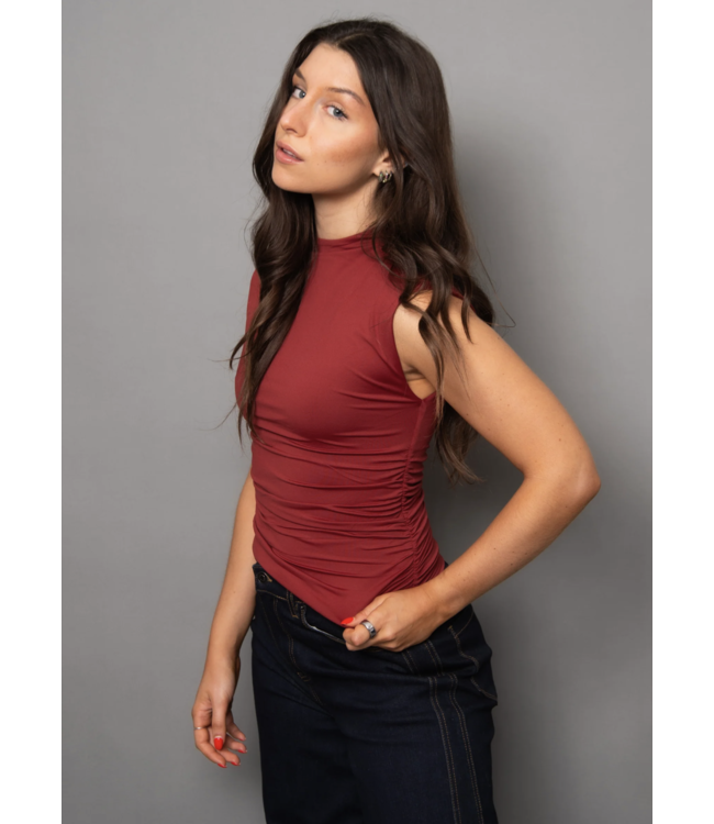 RD STYLE YVE EXTENDED SLEEVE FUNNEL NECK TOP