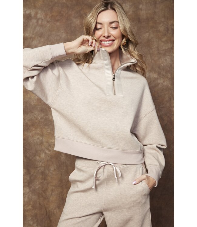 RD Style MAILYN SOFT KNIT WITh  SATIN TRIM TOP