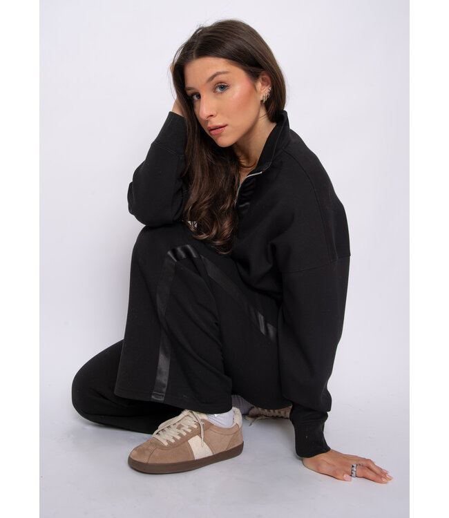 RD Style MAILYN SOFT KNIT WITh  SATIN TRIM TOP