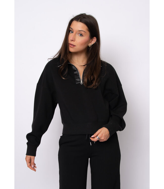 RD Style MAILYN SOFT KNIT WITh  SATIN TRIM TOP