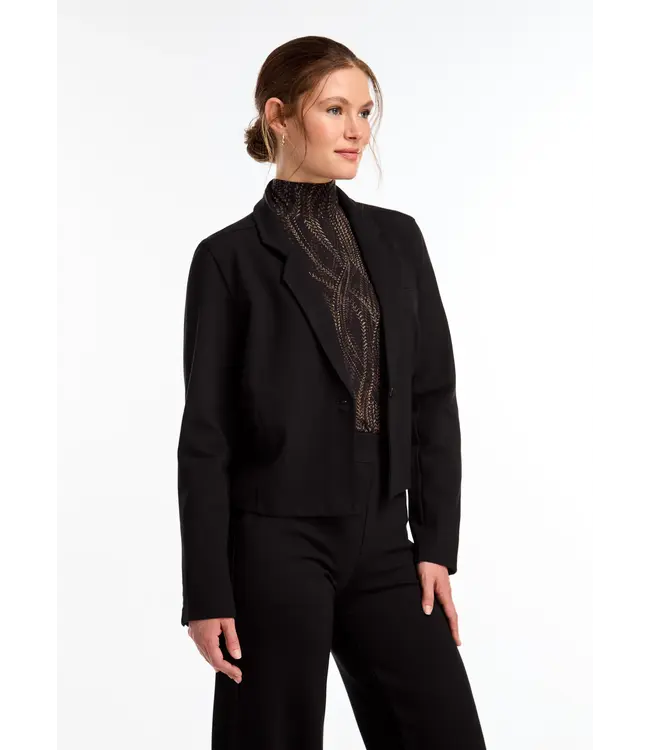 FDJ Black Cropped Blazer