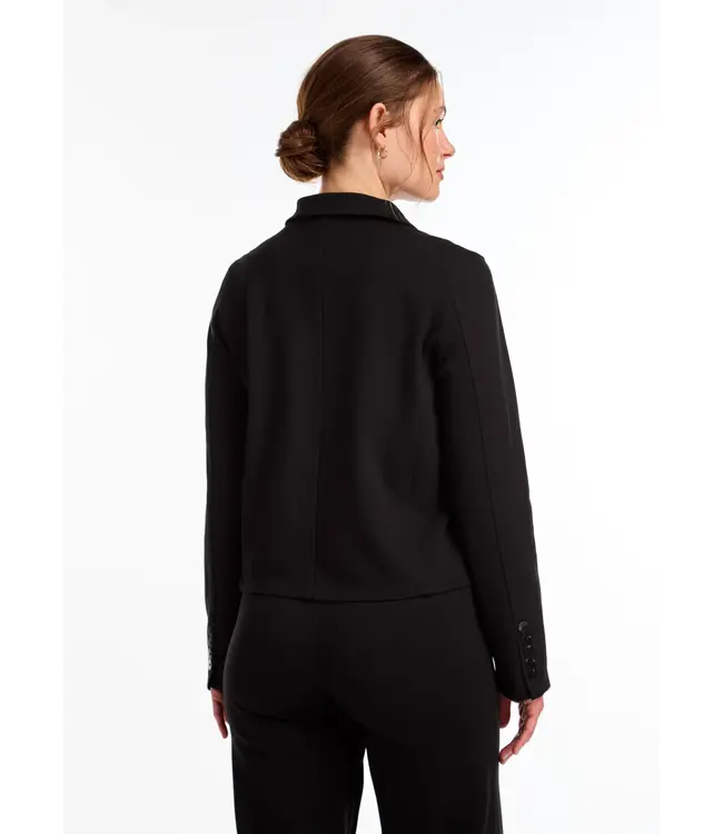 FDJ Black Cropped Blazer