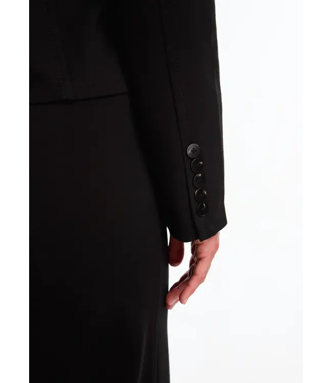 FDJ Black Cropped Blazer