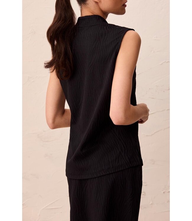 Tribal Canada SLEEVLESS ZIP MOCK NECK TOP