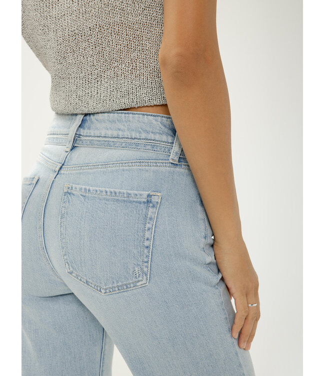 Silver Jeans Avery High Rise Trouser Jeans