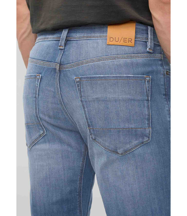Duer Canada Performance Denim Slim Straight