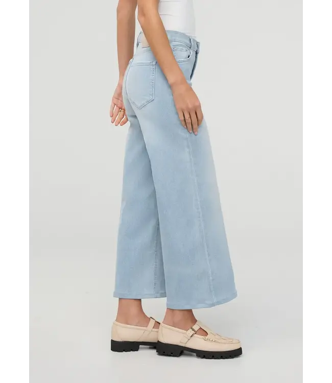 Duer Canada Performance Denim High Rise Wide Leg Crop