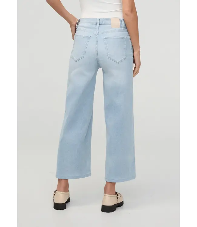 Duer Canada Performance Denim High Rise Wide Leg Crop