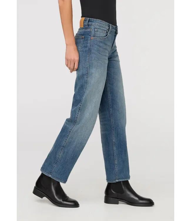 Duer Canada  Performance Denim Mid Rise Straight - Blue Ash